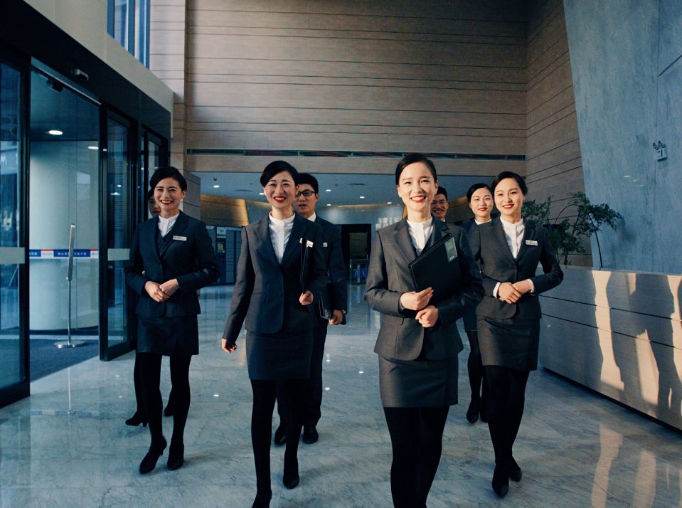 張禮輝:物業(yè)服務(wù)是一項(xiàng)溫暖的事業(yè)--訪河南建業(yè)物業(yè)管理總經(jīng)理